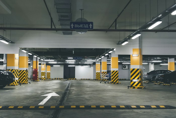 Garages, Caves & Parkings Souillés
